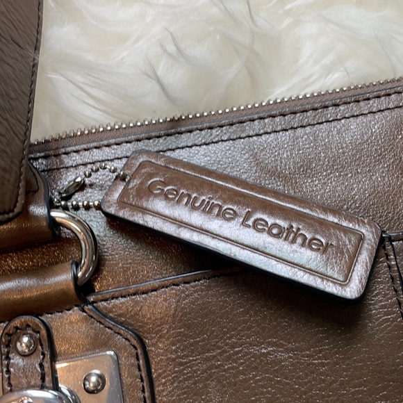 Marc New York Andrew Marc genuine leather purse - Picture 10 of 11